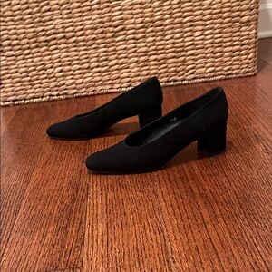 Bandolino Classic Black Heels
